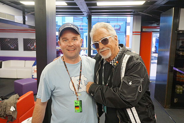 US Serienstar Barry Weiss und Dr. Mathias Mooz von storify